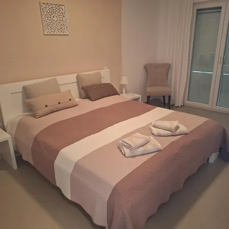 V Apartment Porec
